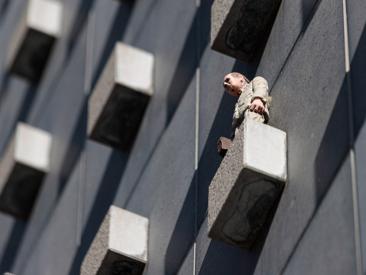 VAN DEN BERG Emmanuel - 7 Insolite-2